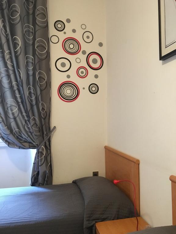 Delightful Apartment 100 Meters From The Colosseum Zewnętrze zdjęcie