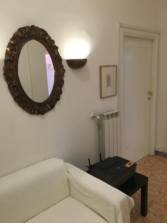 Delightful Apartment 100 Meters From The Colosseum Zewnętrze zdjęcie