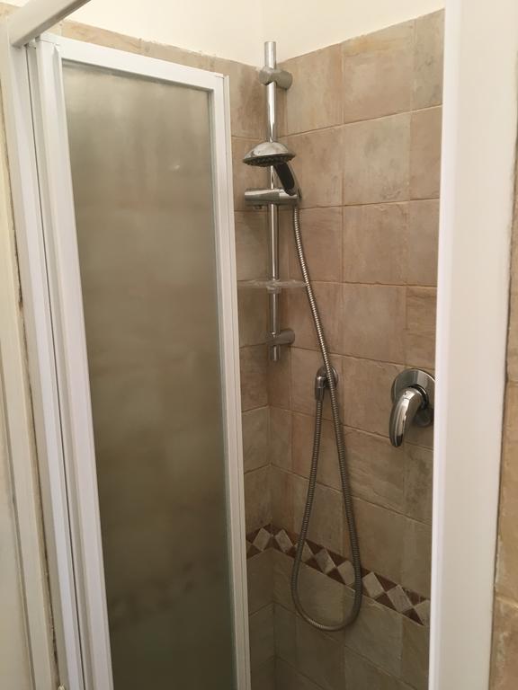 Delightful Apartment 100 Meters From The Colosseum Zewnętrze zdjęcie