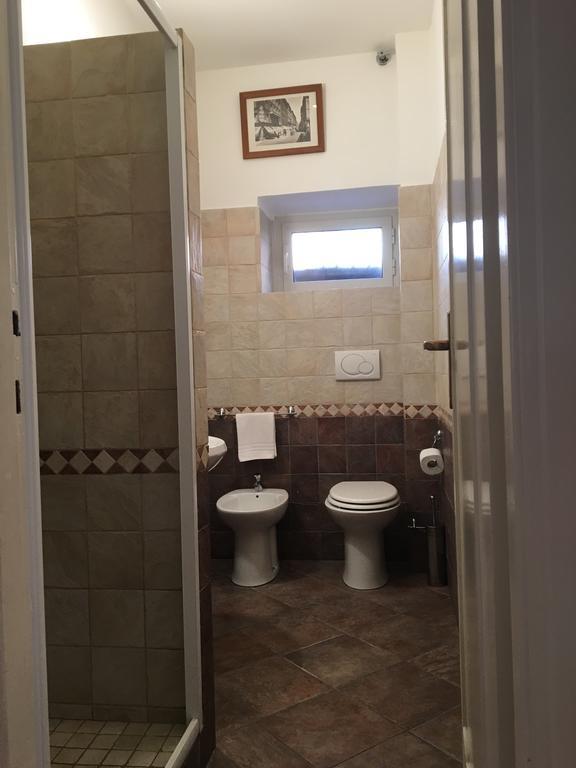 Delightful Apartment 100 Meters From The Colosseum Zewnętrze zdjęcie