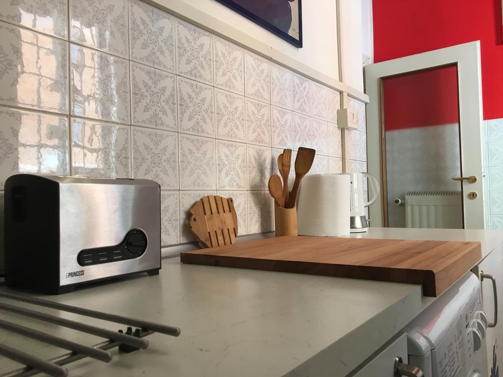 Delightful Apartment 100 Meters From The Colosseum Zewnętrze zdjęcie