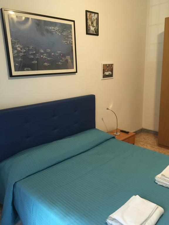 Delightful Apartment 100 Meters From The Colosseum Zewnętrze zdjęcie